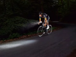 Sigma Aura-60 Mit Akku Für USB-Ladegerät -Fahrräder Verkäufe Sigma Frontleuchte Batterieleuchte LED Akku Aura 60 Lux USB 17700 4016224170004 070 28026e